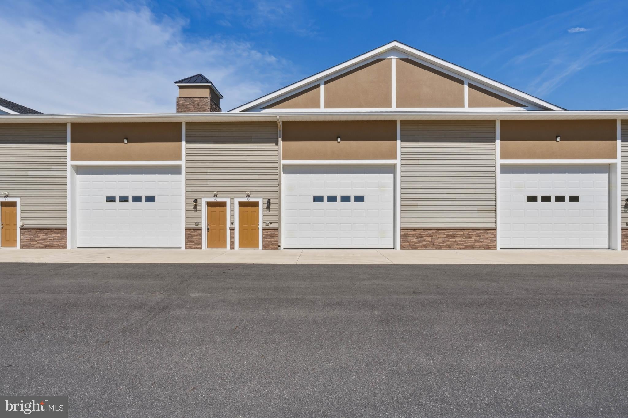 93 CORSAIR DRIVE