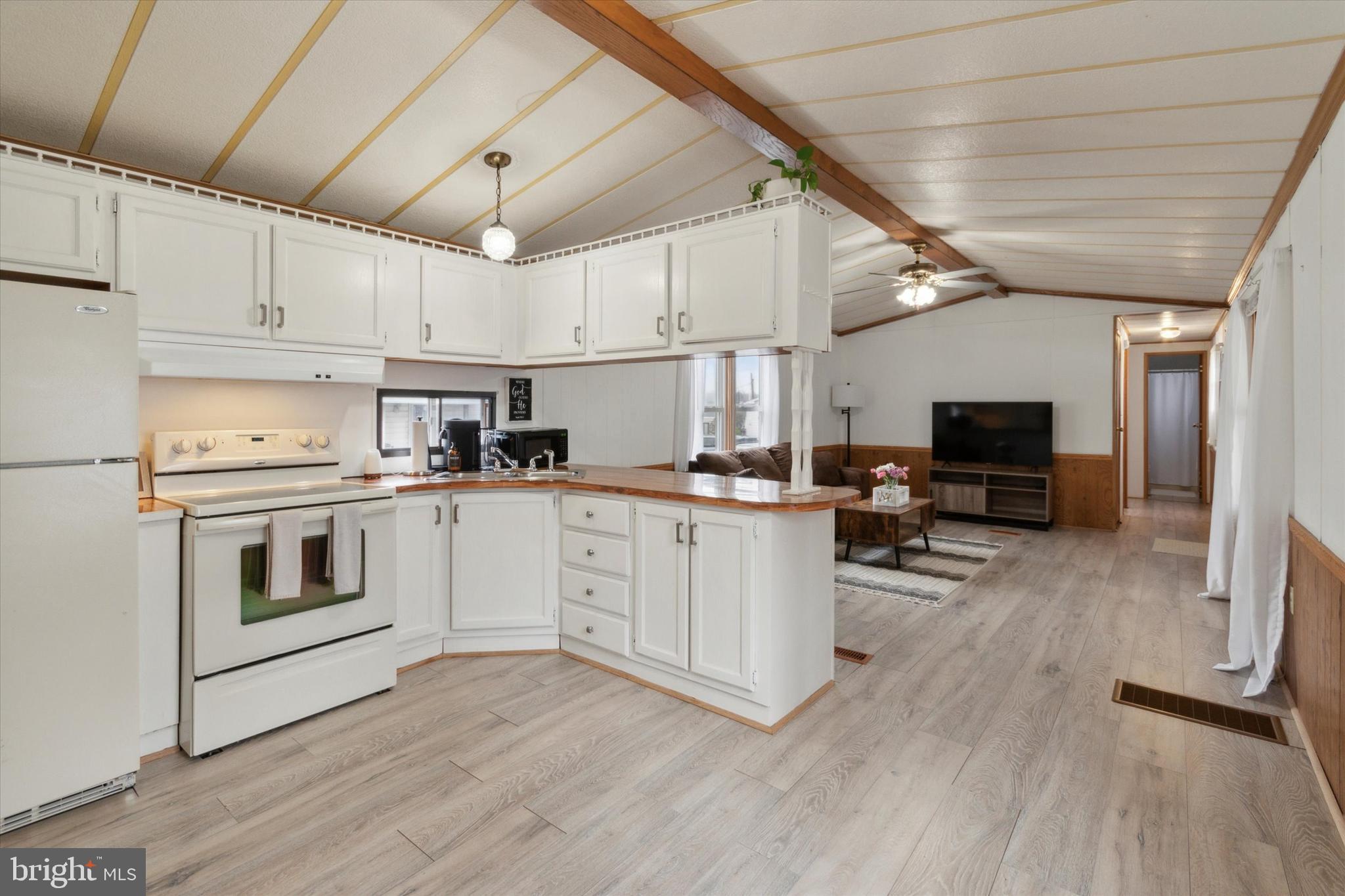 RAMBLEWOOD MHP - Residential