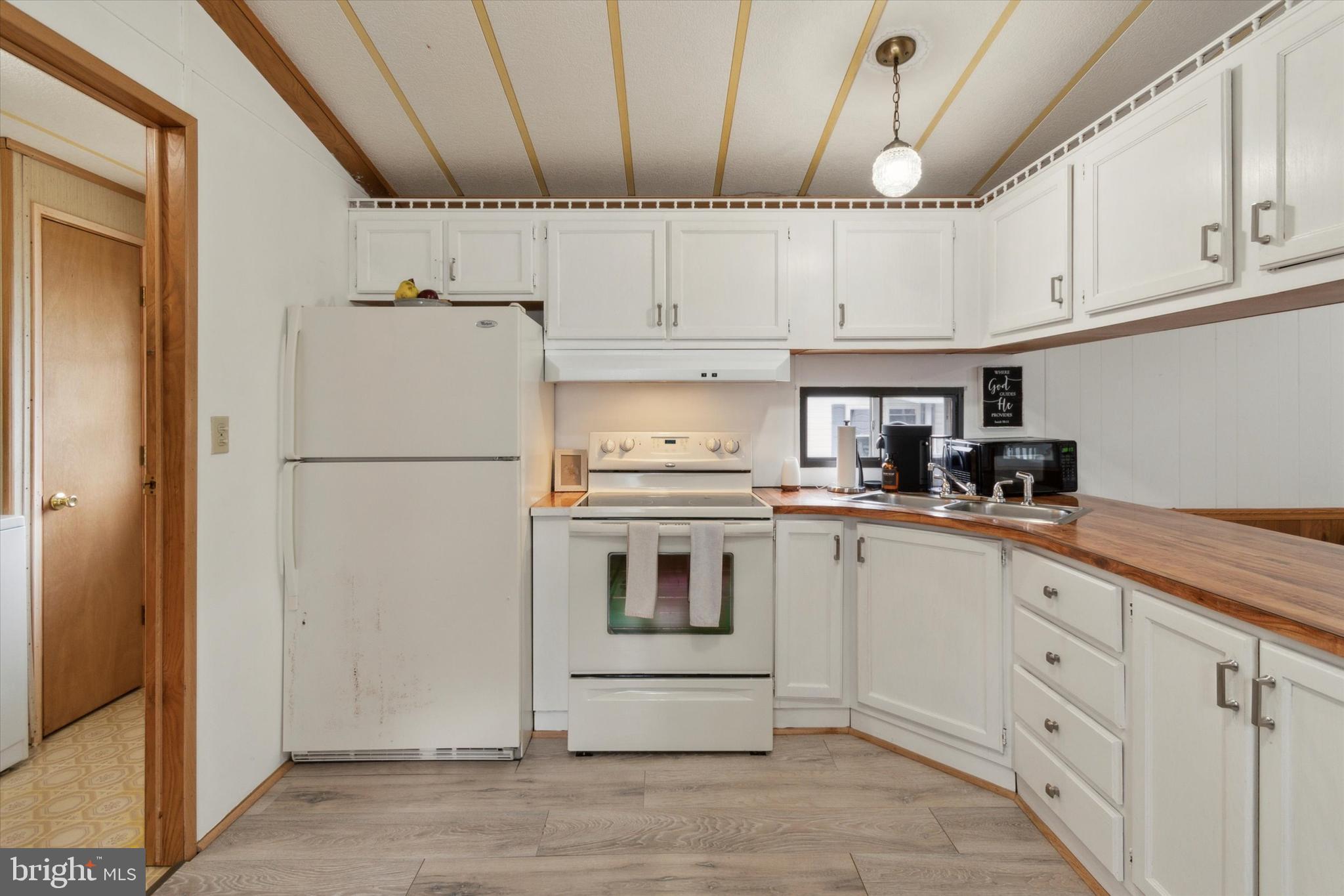 RAMBLEWOOD MHP - Residential