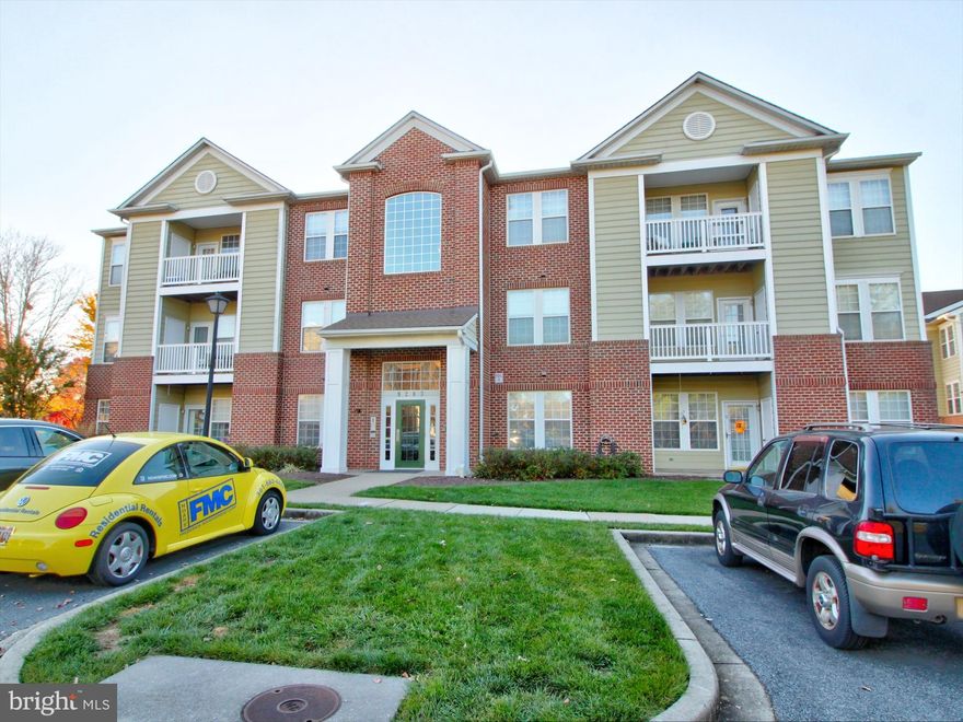 Bright and Sunny Second Floor 2 Bedroom, 2 Bath Condo located in the Waterside Community of Frederick! Lots of sunlight welcomes you when you enter the spacious living and dining room with private balcony. Primary bedroom has a large walk-in closet and private attached full bath. Access to community pool, tennis courts, walking/jogging/biking trails, and playground. Located off Liberty Road with restaurants and a full range of grocery and retail shopping options. Just minutes to downtown Frederick.