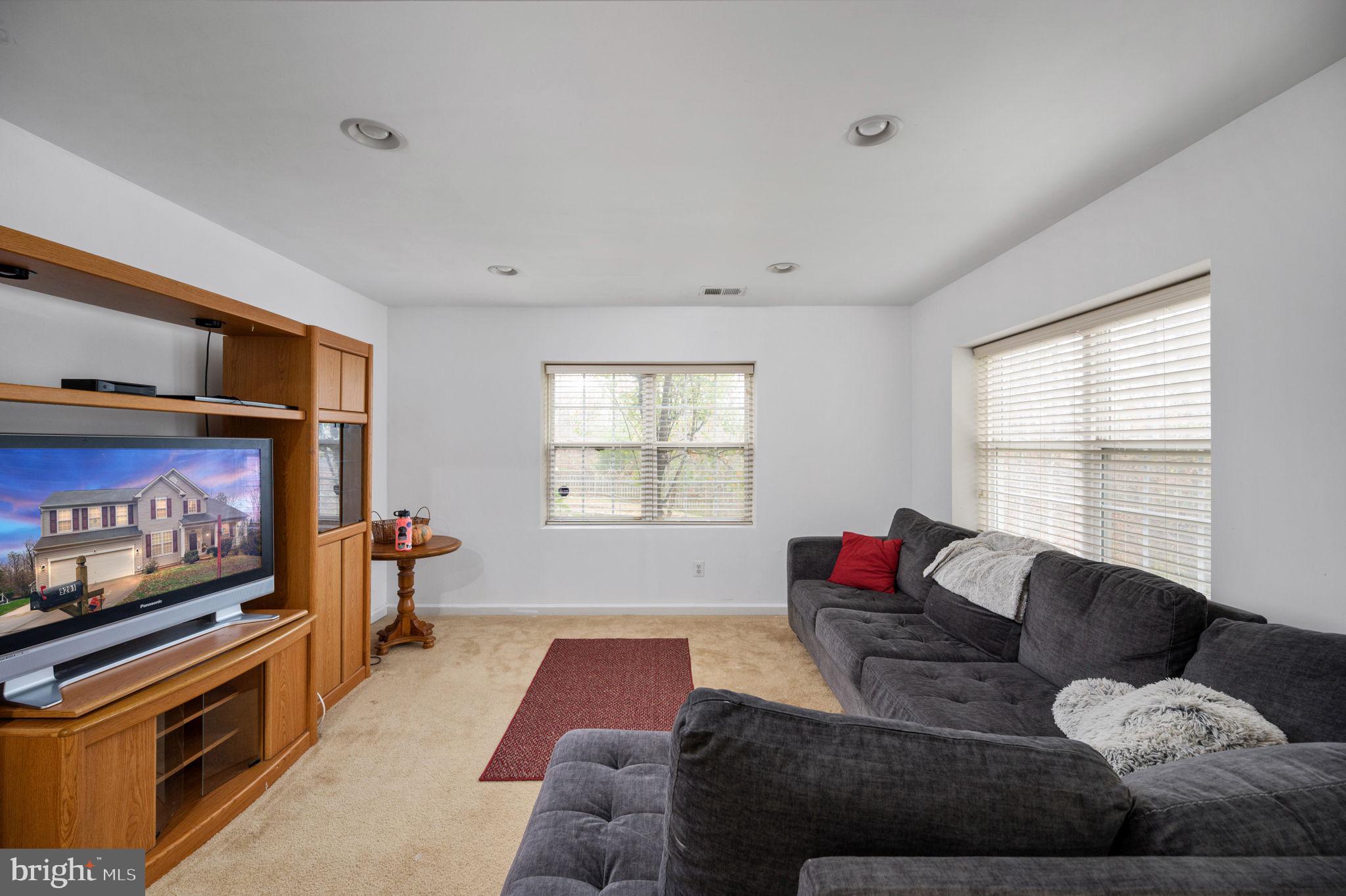 THE FALLS AT LEE'S PARK - Residential