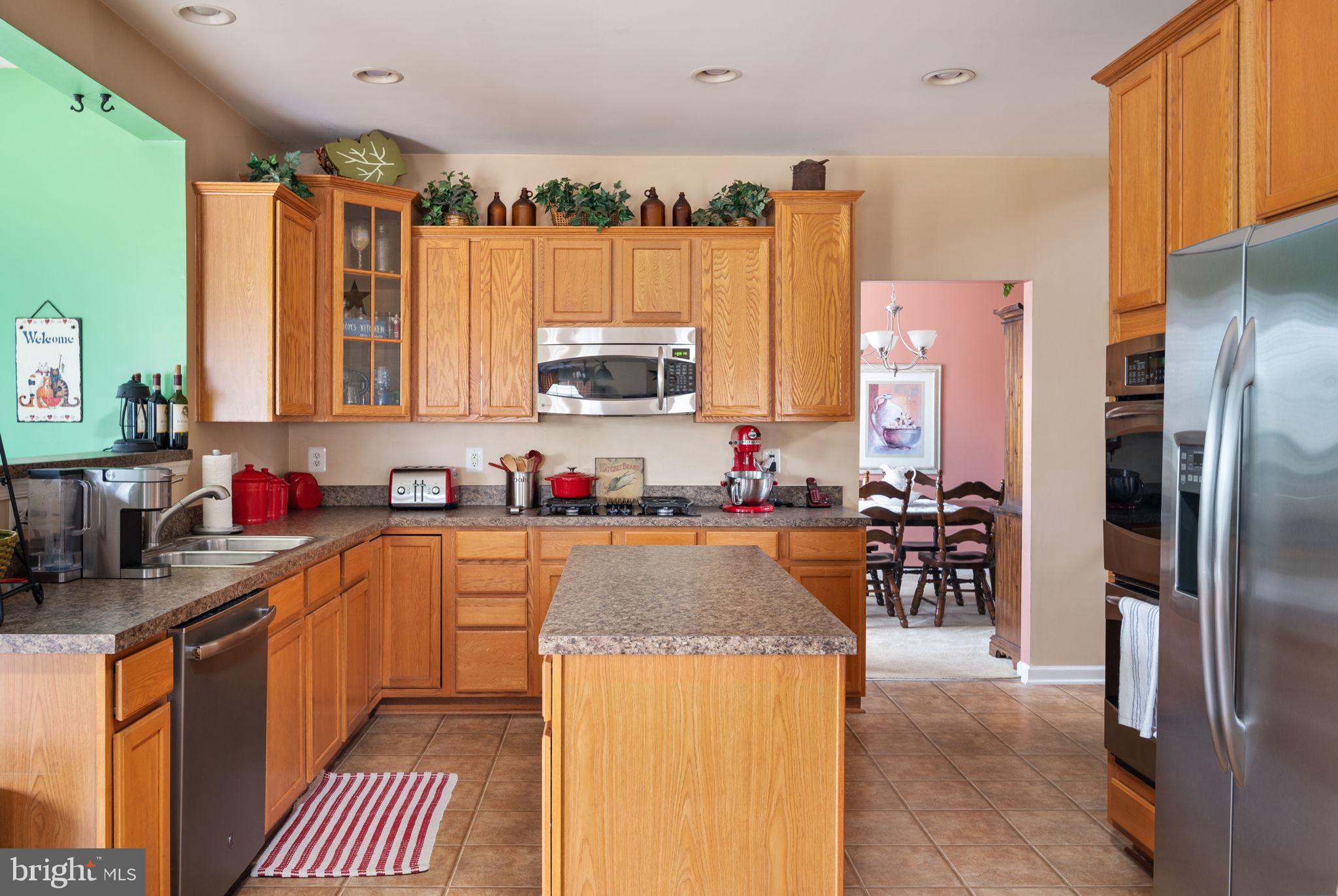 THE FALLS AT LEE'S PARK - Residential