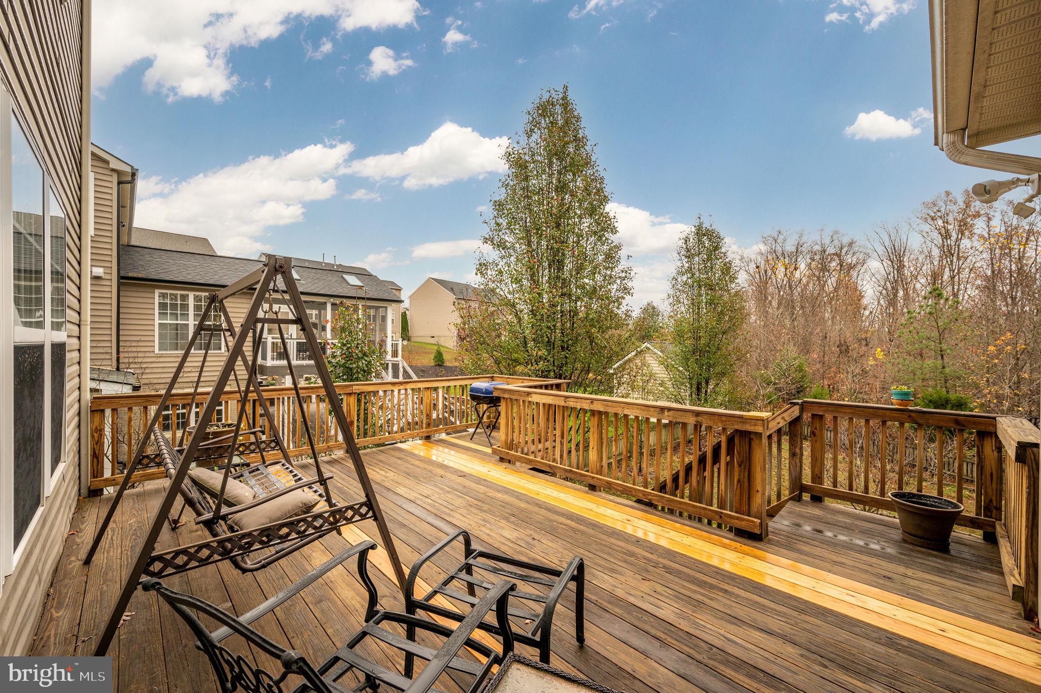 THE FALLS AT LEE'S PARK - Residential