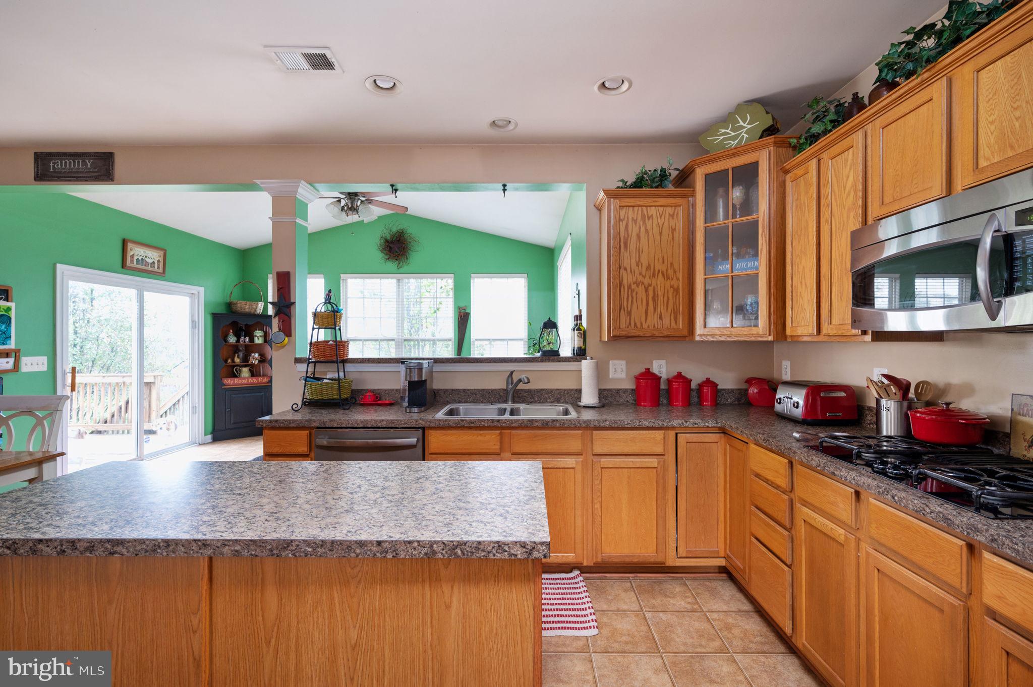 THE FALLS AT LEE'S PARK - Residential