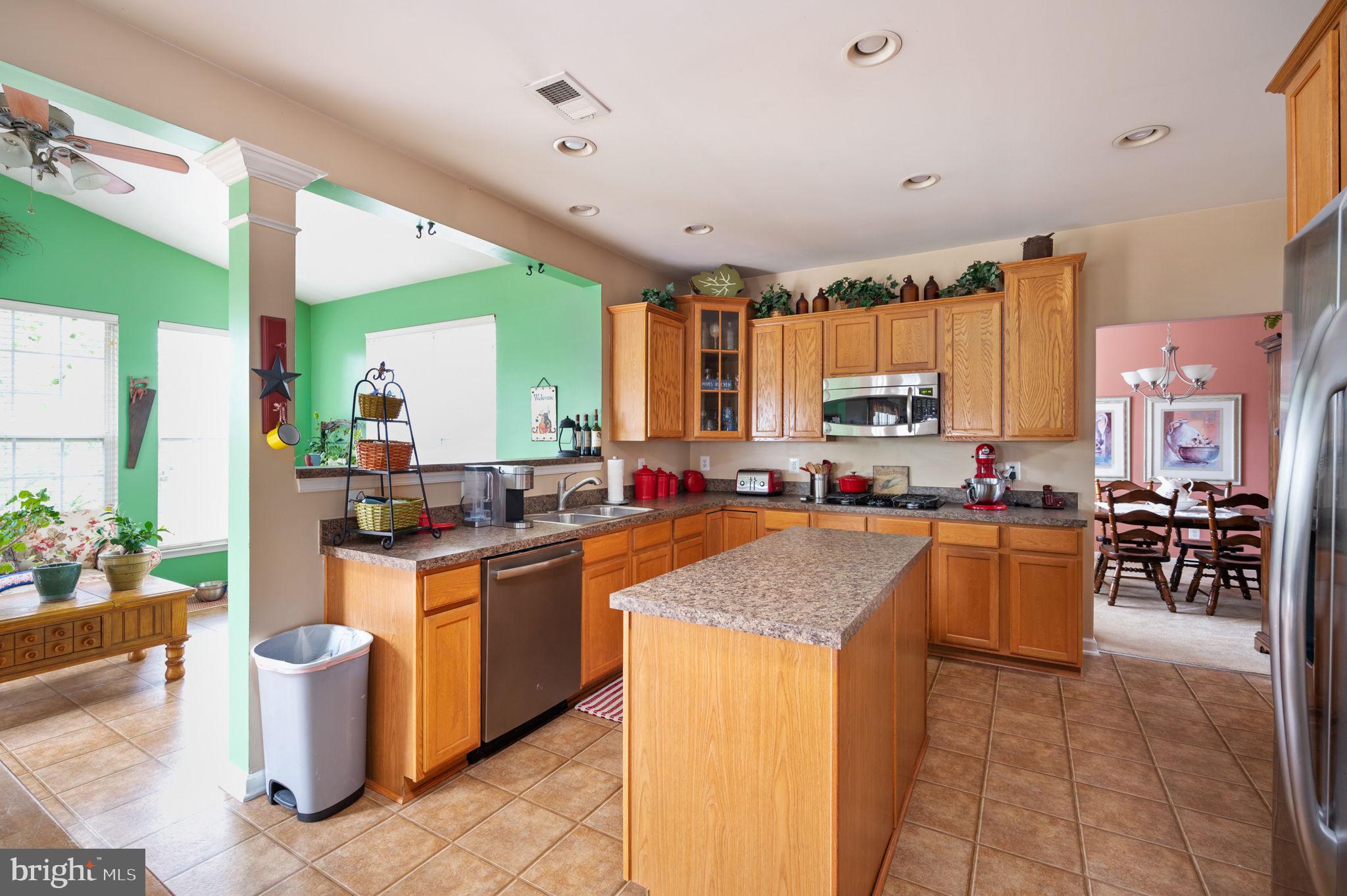 THE FALLS AT LEE'S PARK - Residential