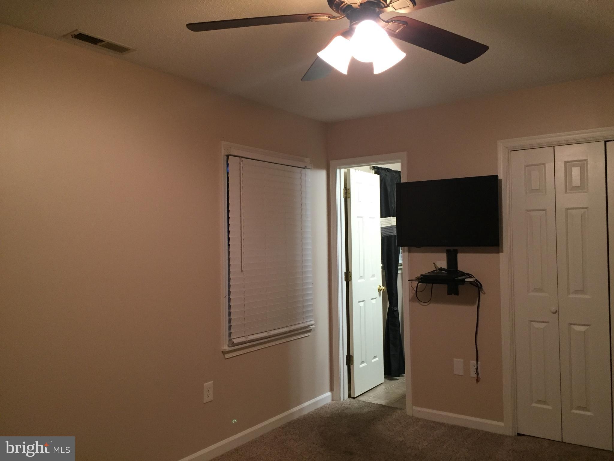 HYDE PARK - Residential