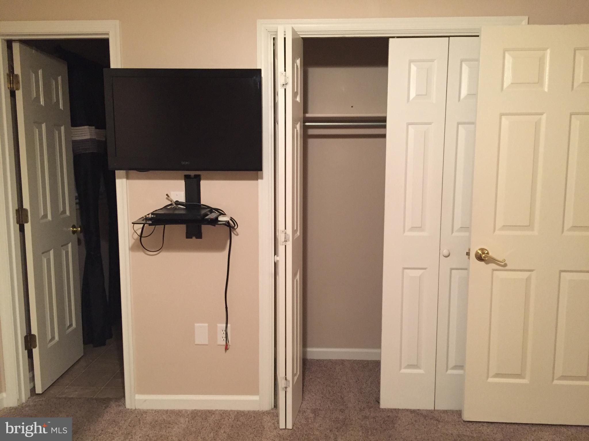 HYDE PARK - Residential