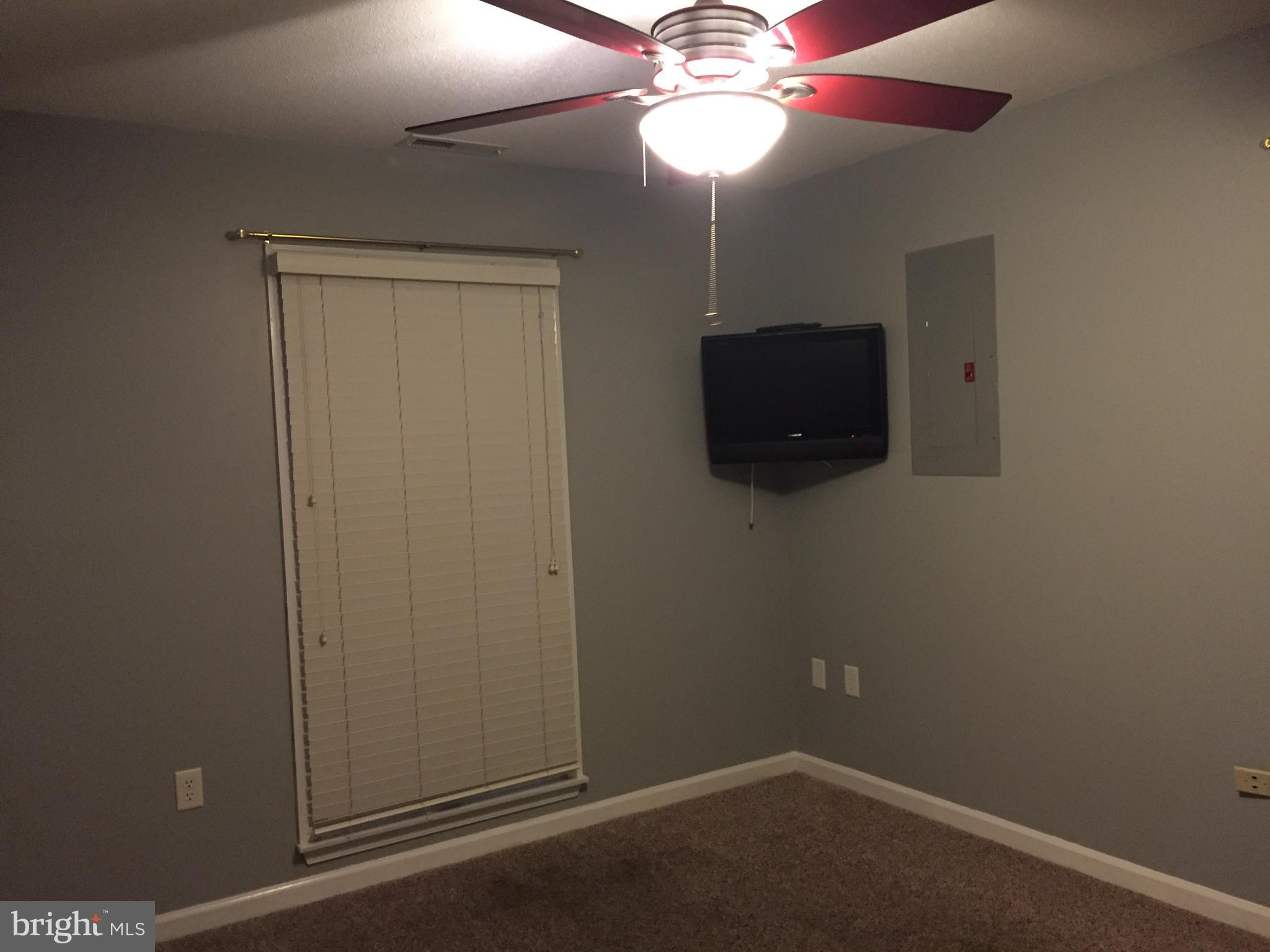 HYDE PARK - Residential