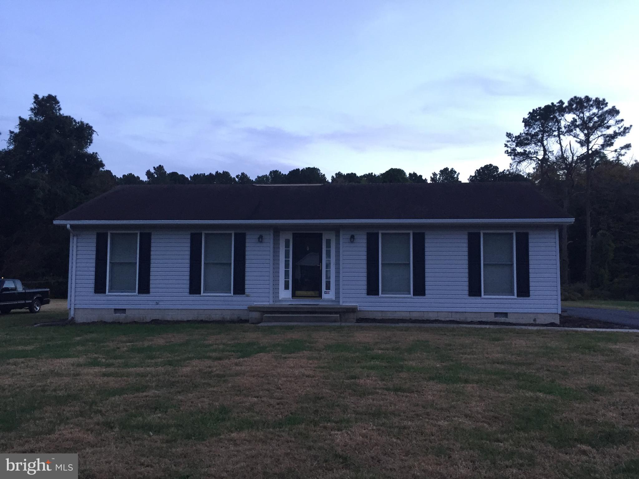 This ranch has been renovated to include the modern styles you have been looking for. Come see the completely updated kitchen with granite, ceramic tile, gorgeous cabinetry and stainless appliances. Both baths and flooring updated as well. Seller anxious for an offer!