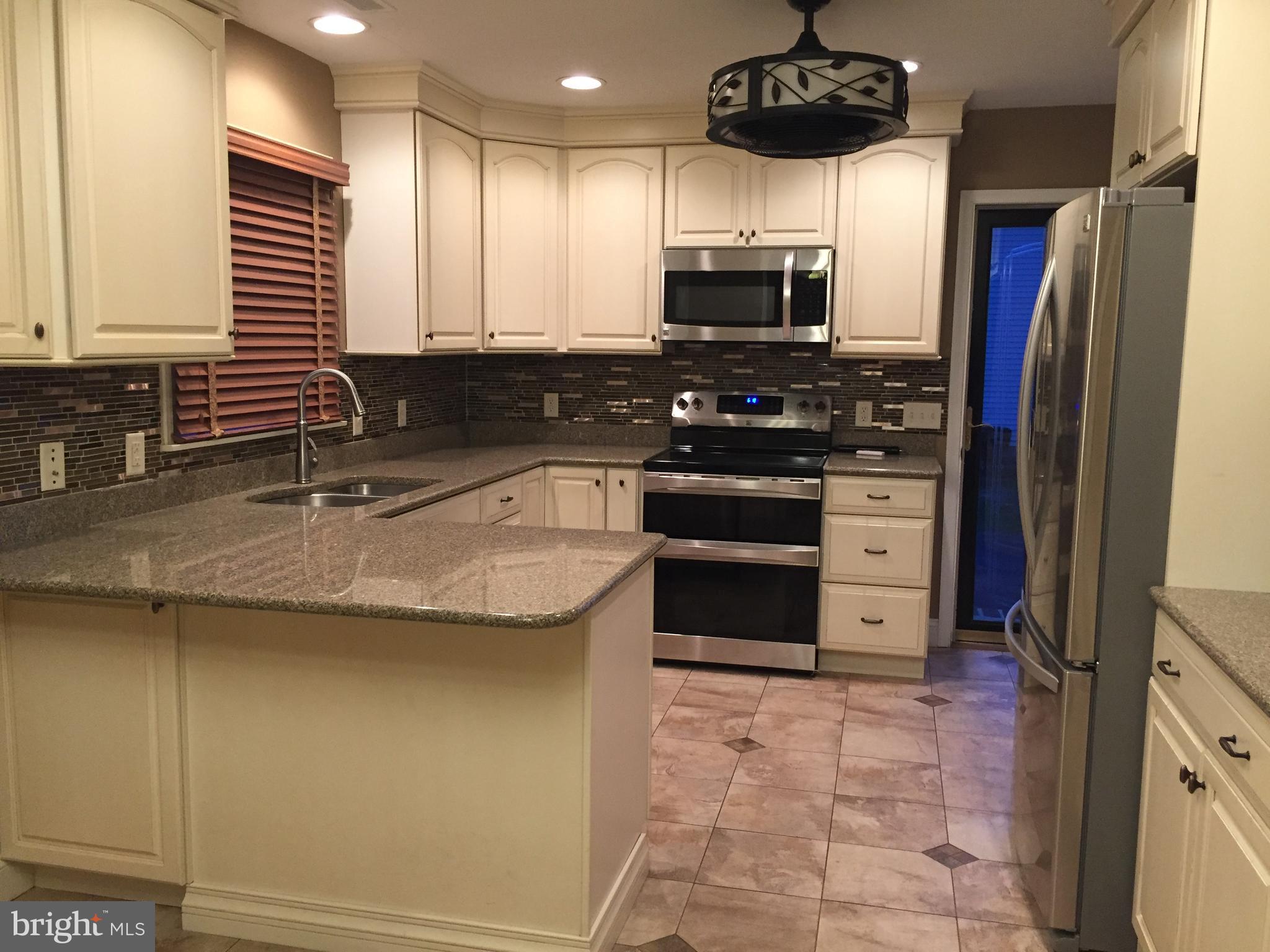 HYDE PARK - Residential