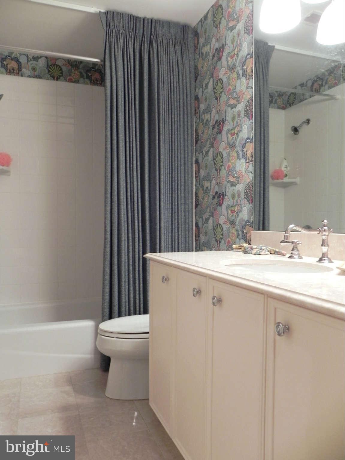 NORTH SHORE - Residential