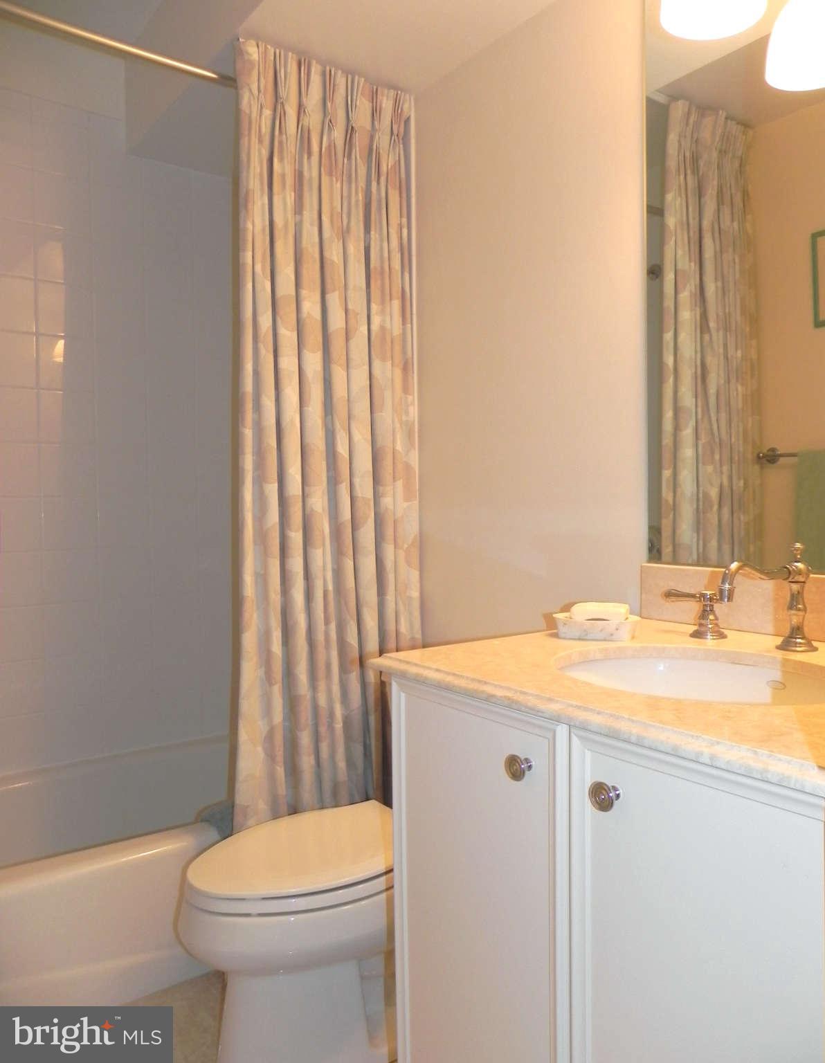 NORTH SHORE - Residential