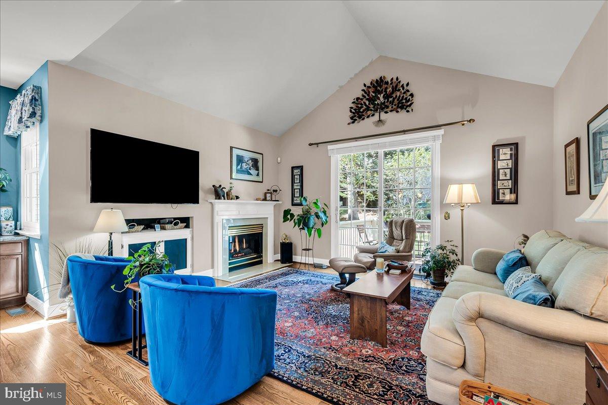 SOMERSET LAKE - Residential