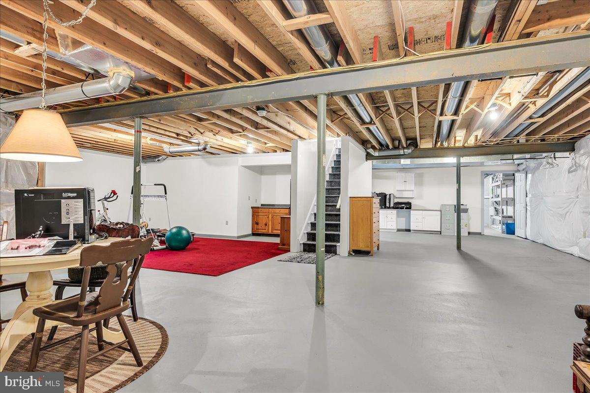 SOMERSET LAKE - Residential