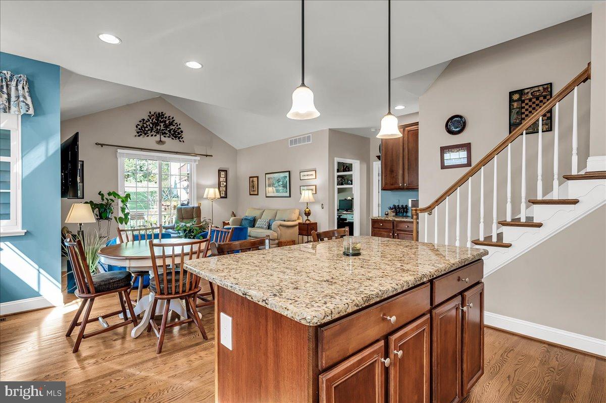 SOMERSET LAKE - Residential