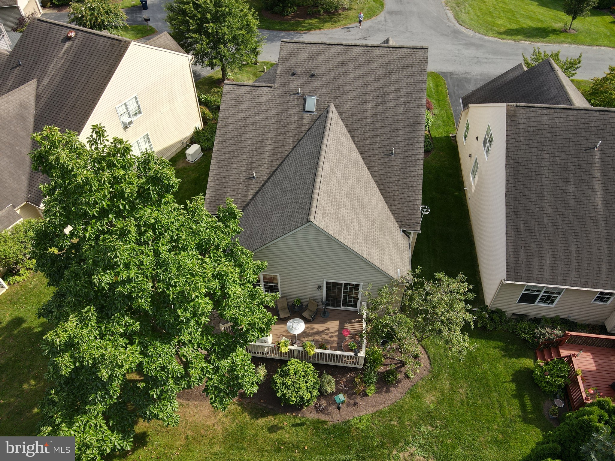 SOMERSET LAKE - Residential