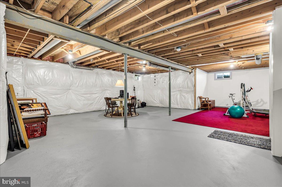 SOMERSET LAKE - Residential