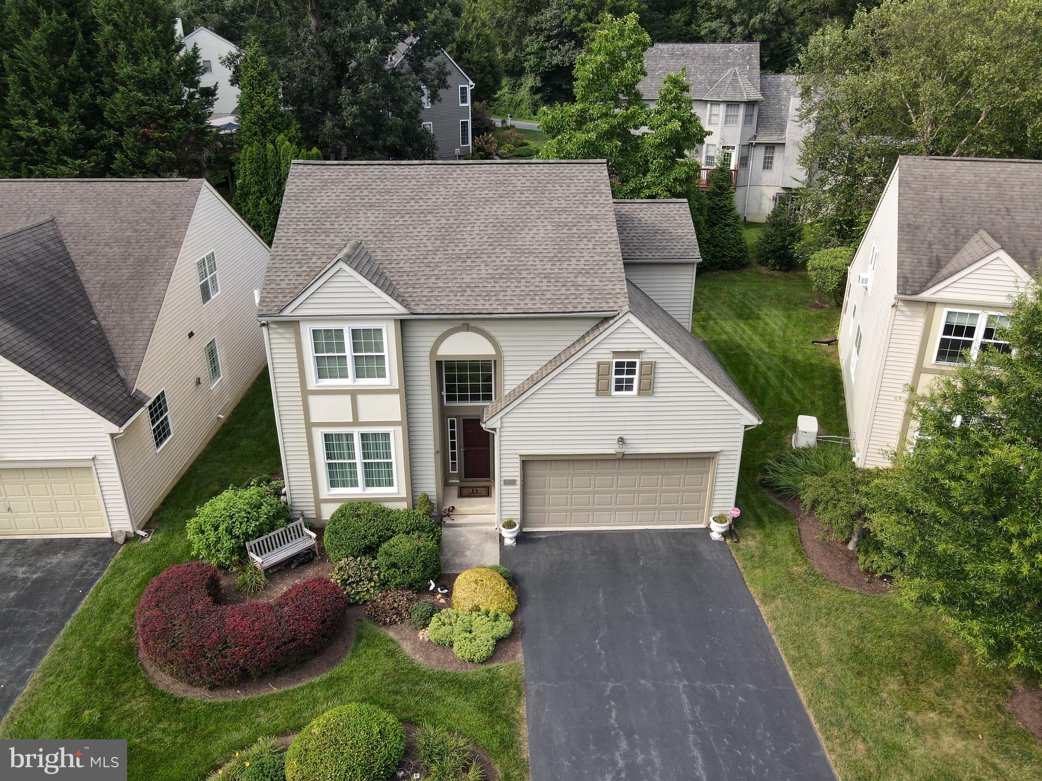 SOMERSET LAKE - Residential