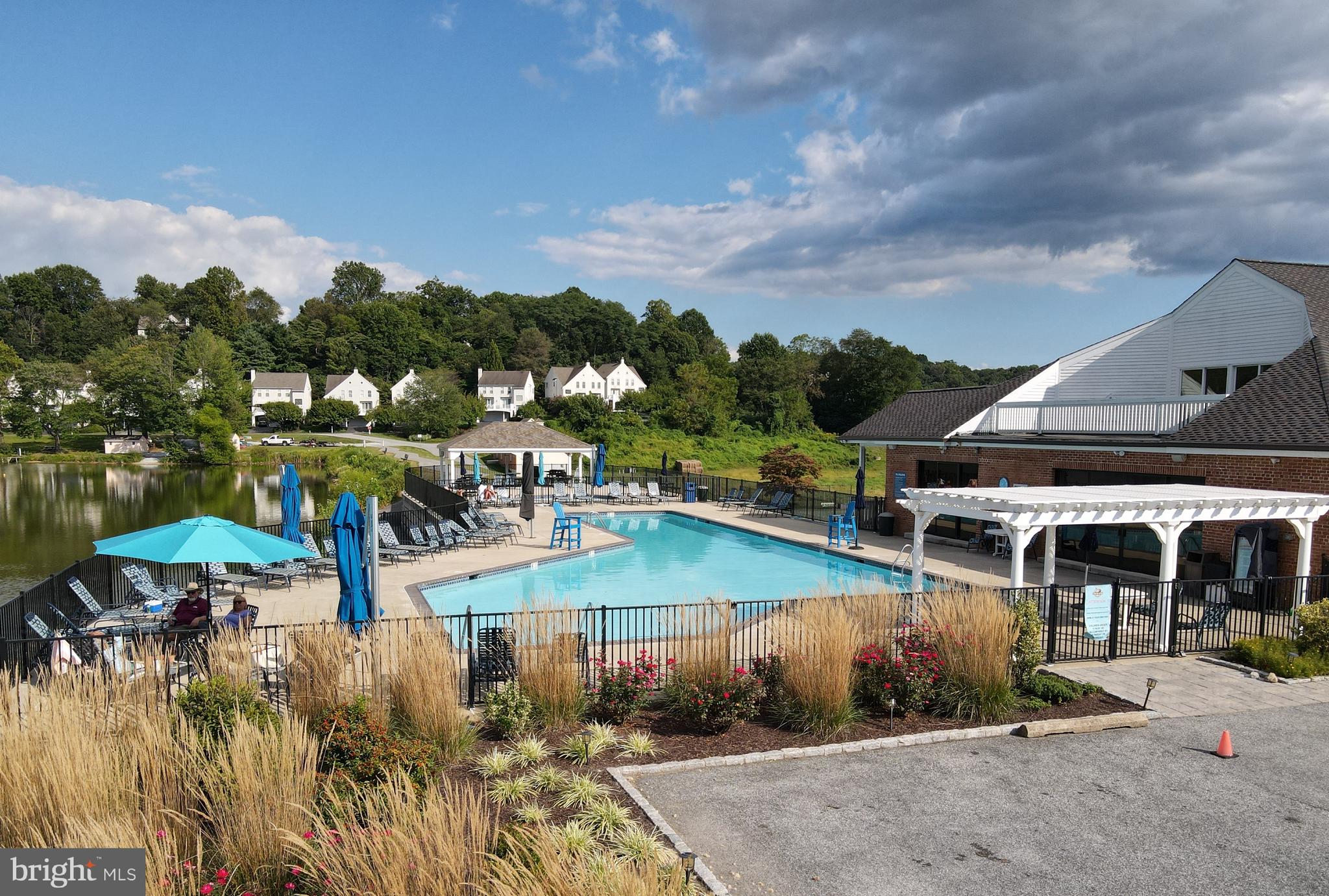 SOMERSET LAKE - Residential