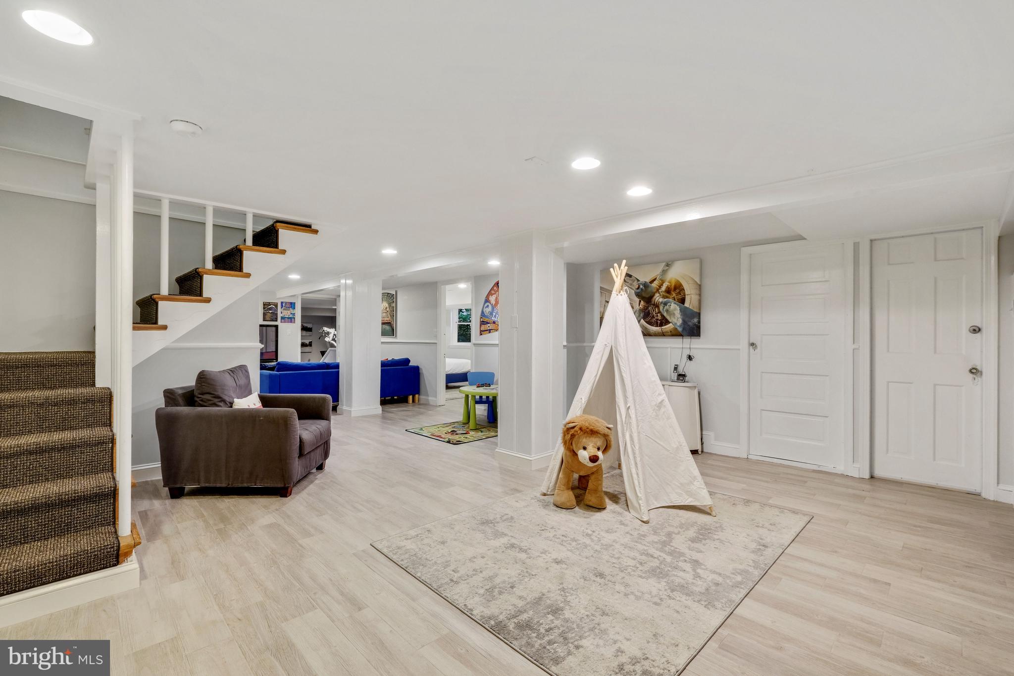 CLEVELAND PARK - Residential