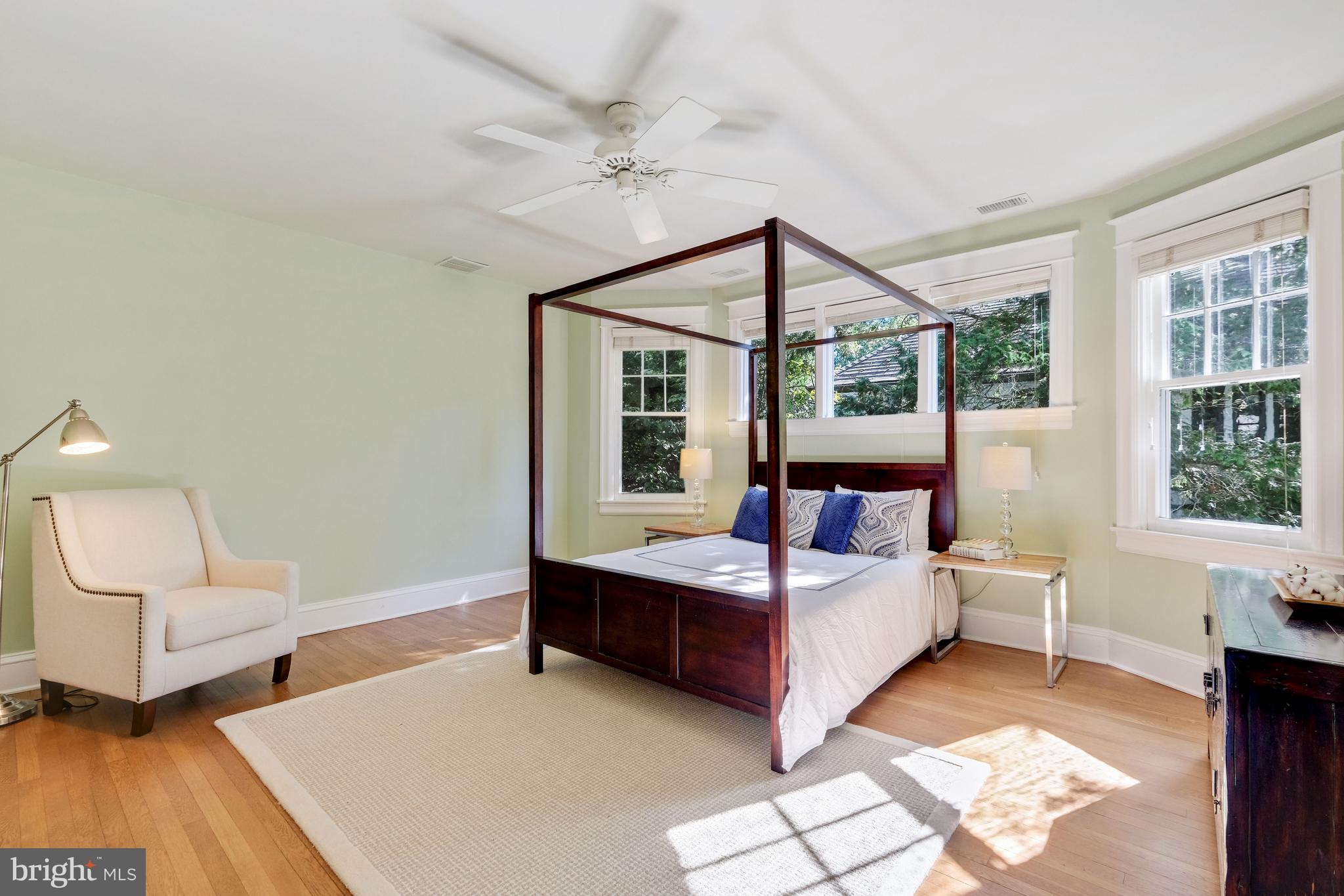 CLEVELAND PARK - Residential