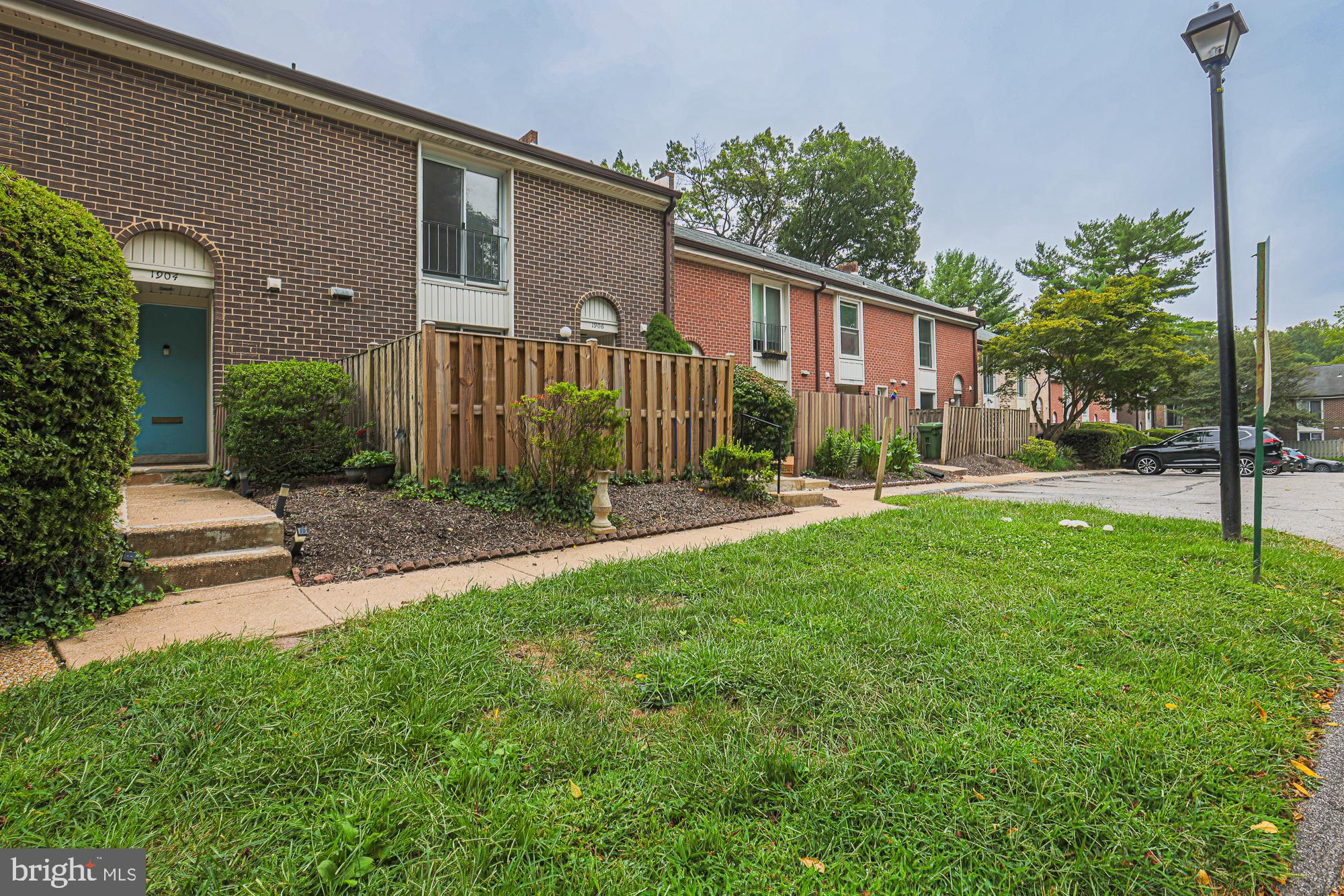 GREENBERRY WOODS - Residential