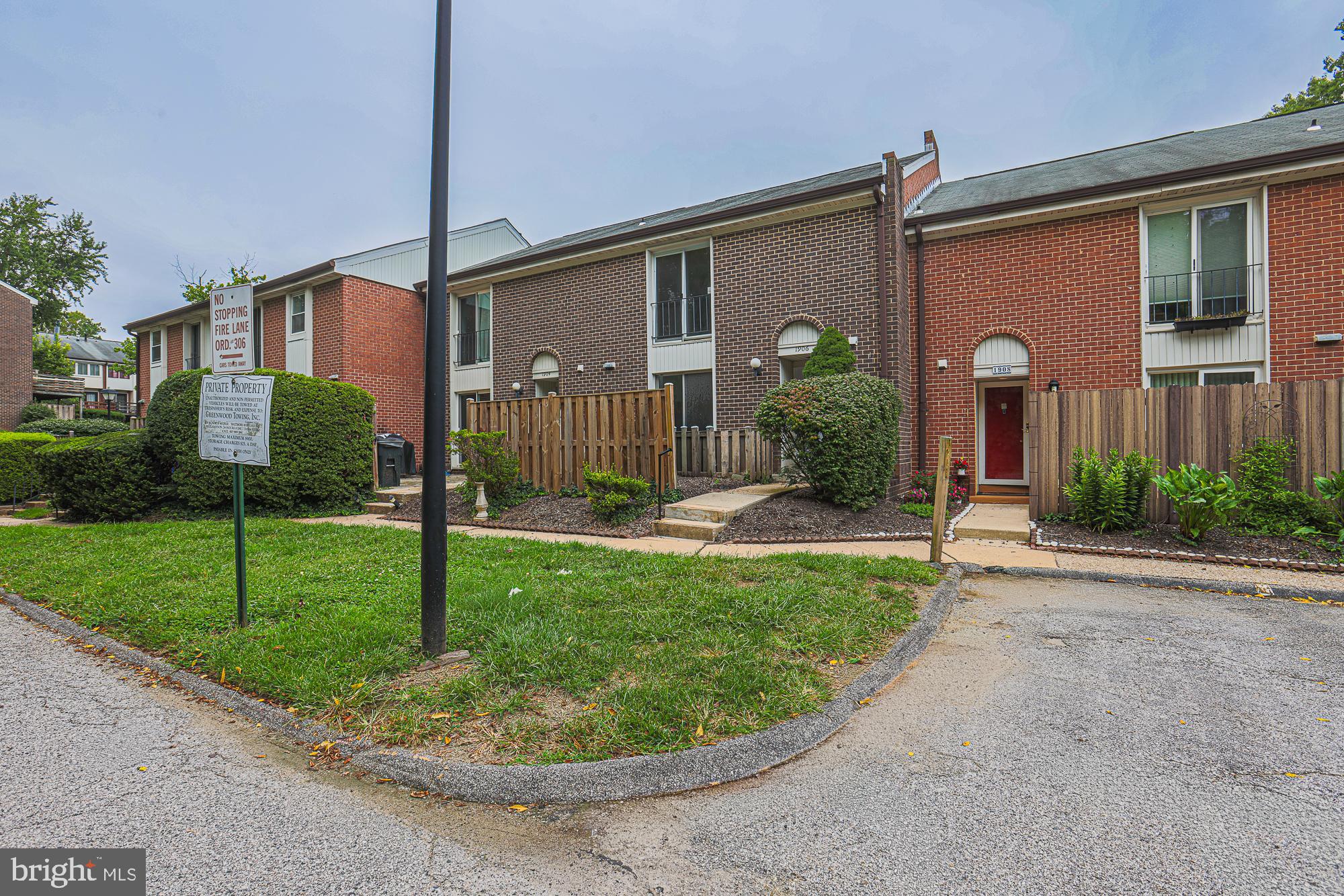 GREENBERRY WOODS - Residential