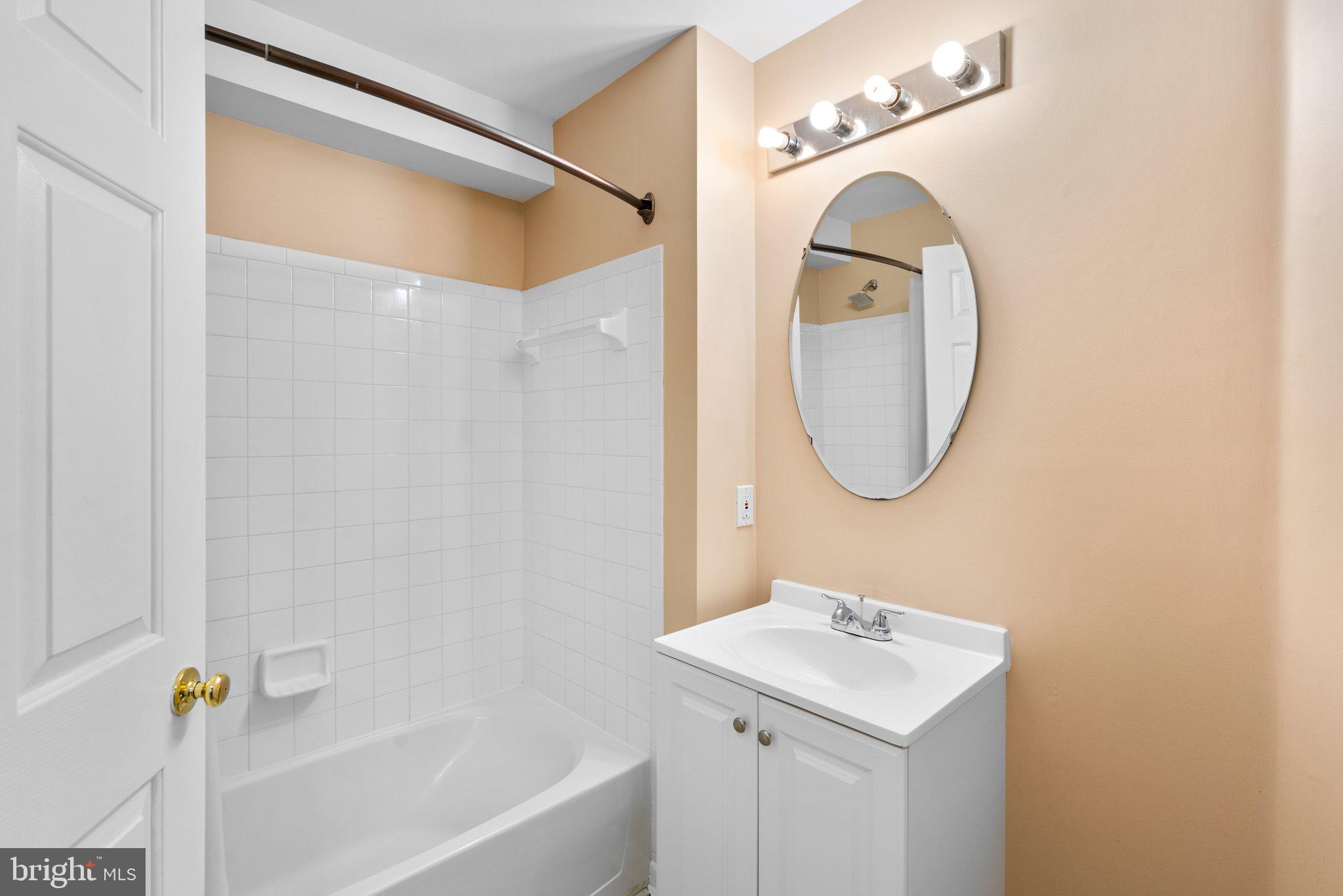 WAVERLY WOODS - Residential Lease