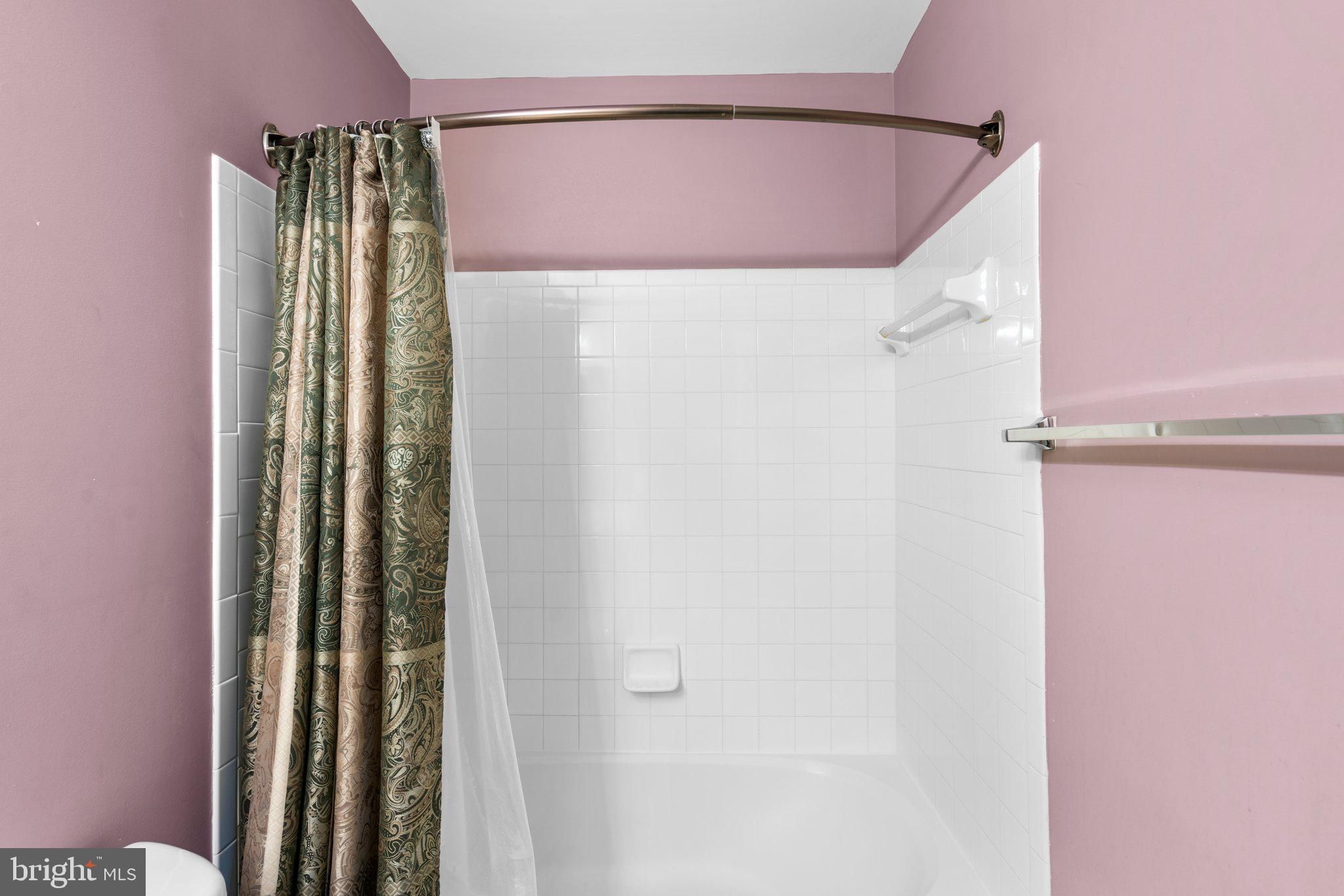 WAVERLY WOODS - Residential Lease