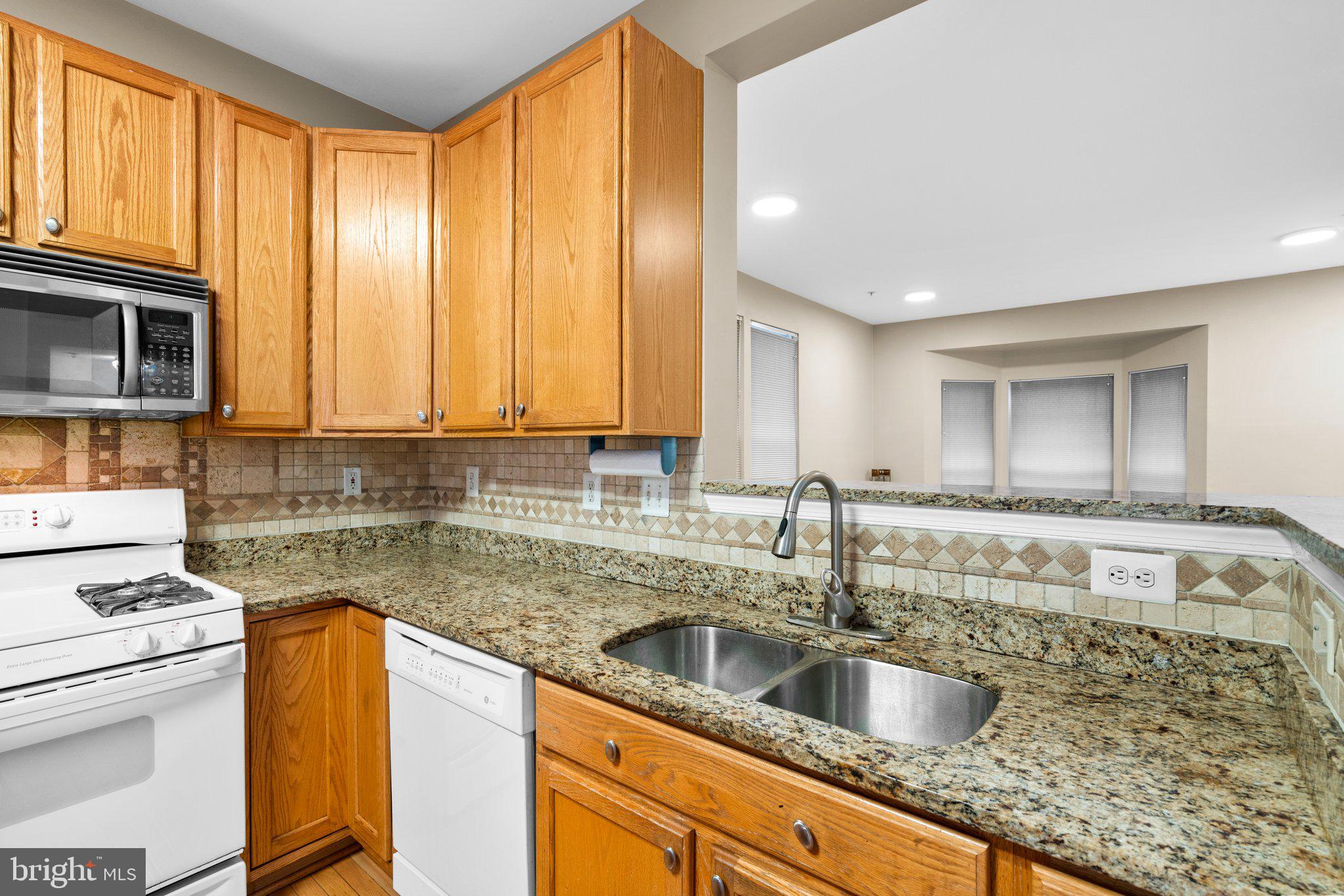 WAVERLY WOODS - Residential Lease