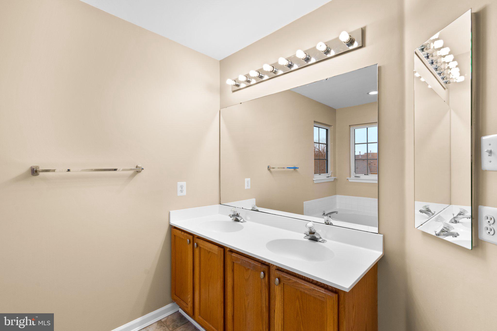 WAVERLY WOODS - Residential Lease