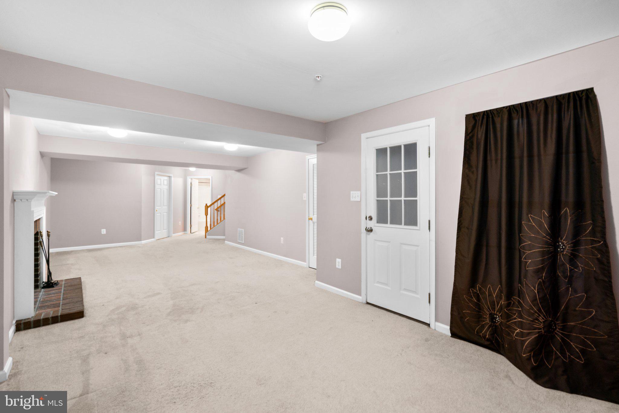 WAVERLY WOODS - Residential Lease