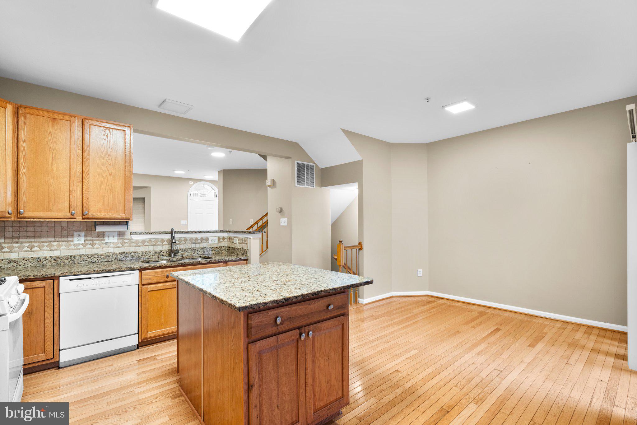 WAVERLY WOODS - Residential Lease