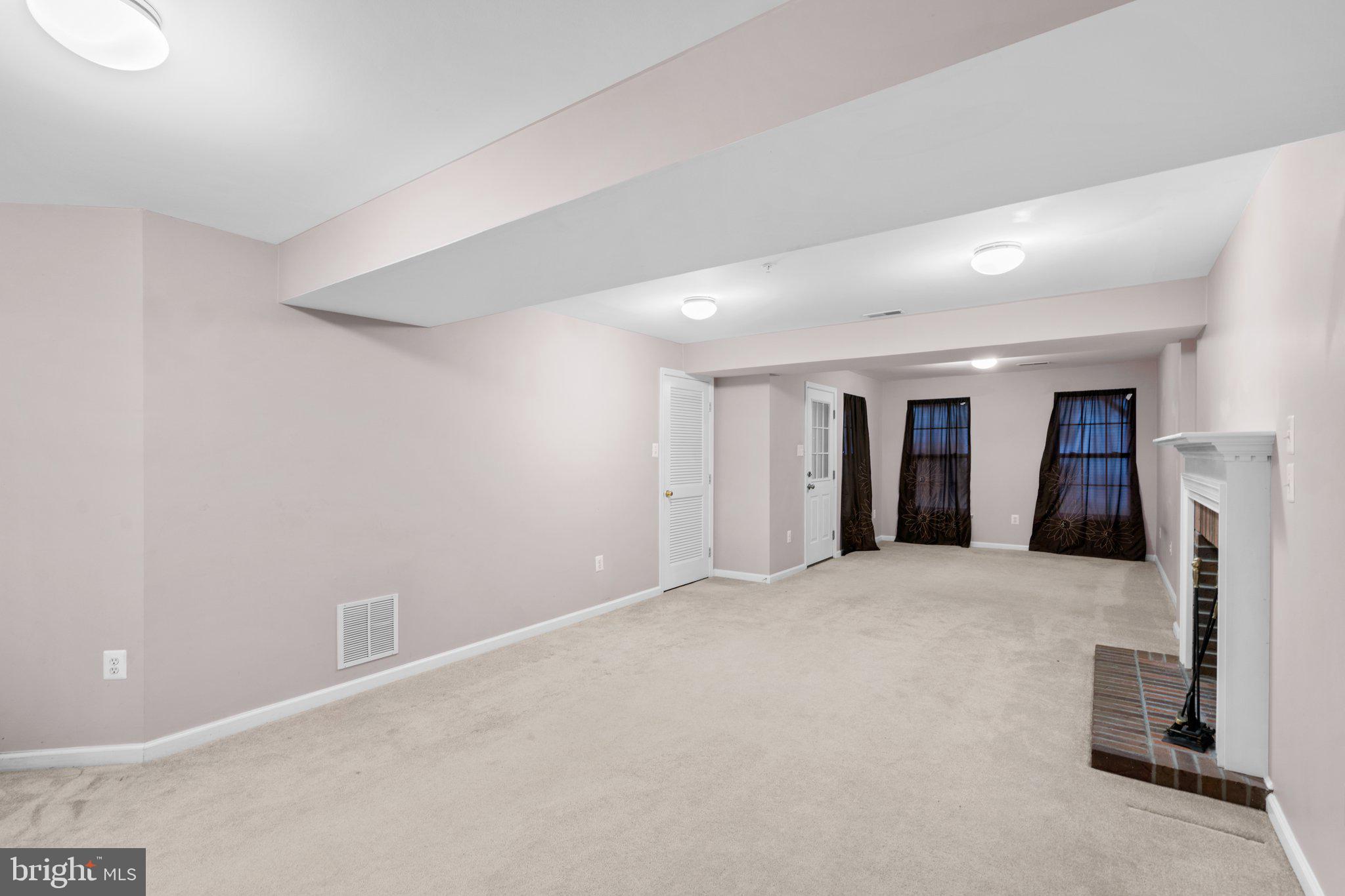 WAVERLY WOODS - Residential Lease