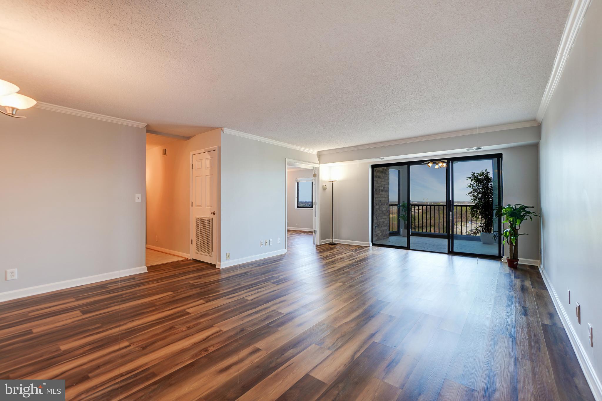 5902 MOUNT EAGLE DRIVE 1501