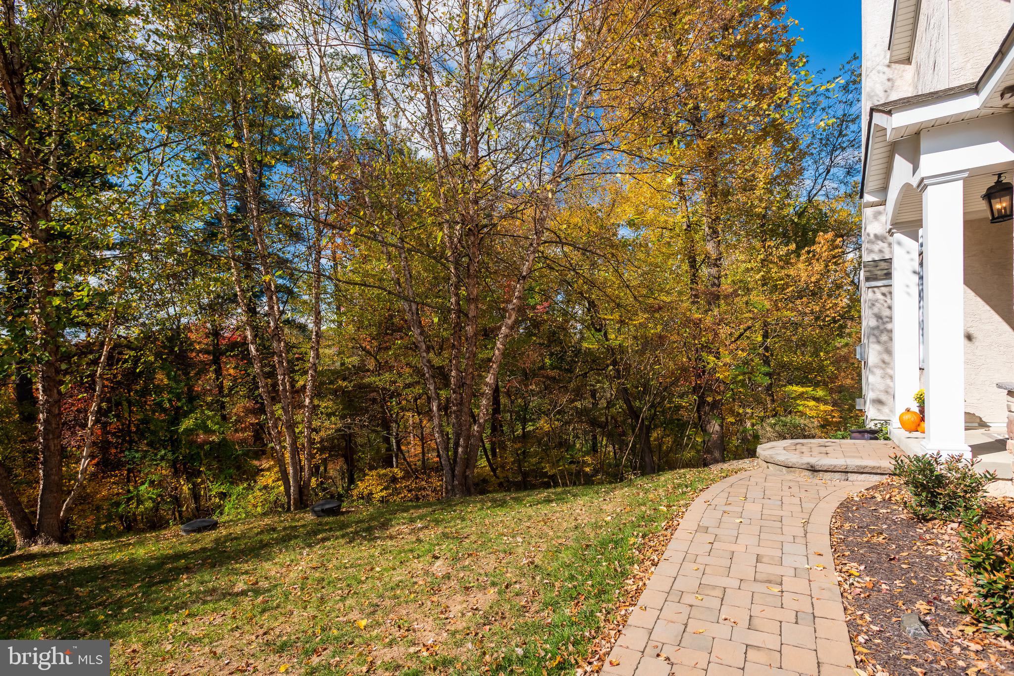 RAVENSCLIFF - Residential