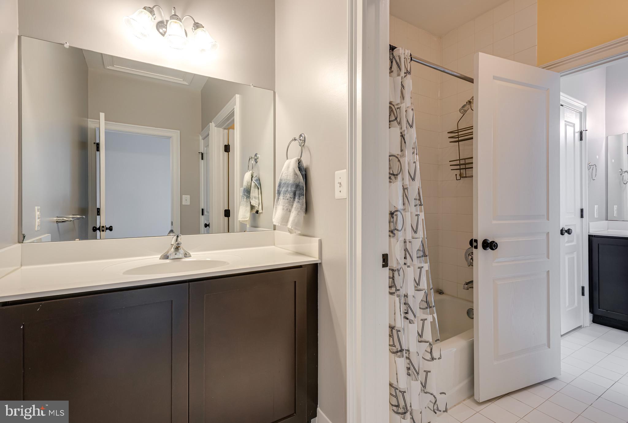 RAVENSCLIFF - Residential