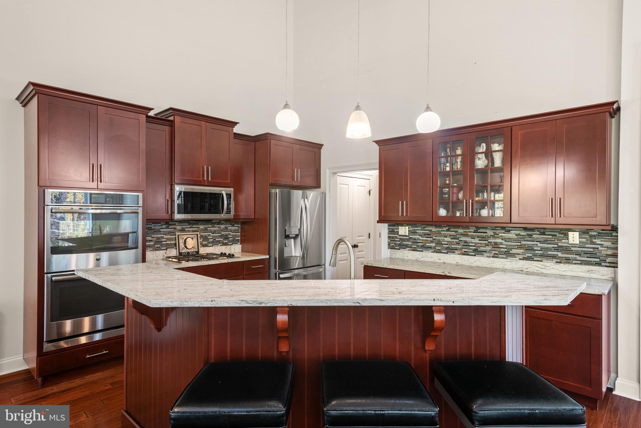 RAVENSCLIFF - Residential