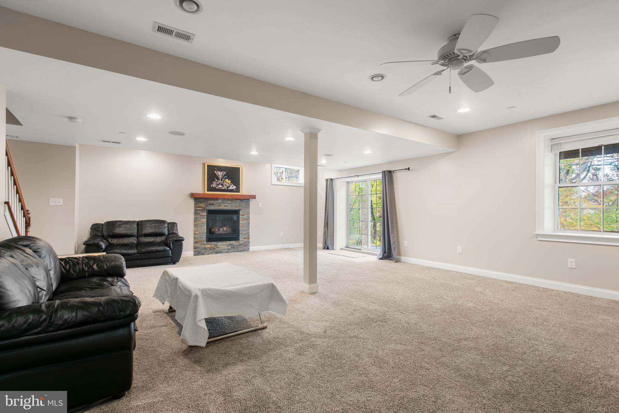 RAVENSCLIFF - Residential