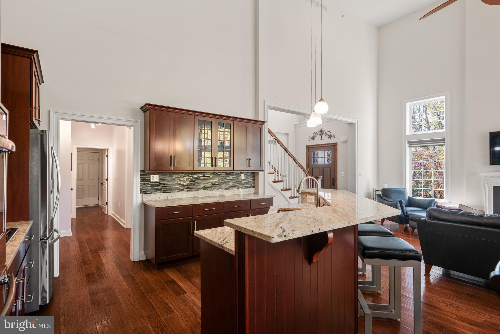 RAVENSCLIFF - Residential