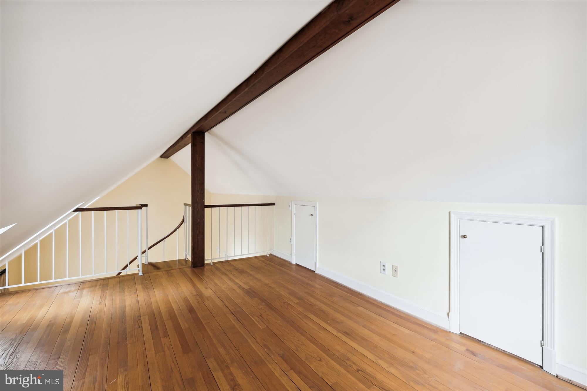 THE WRENS - Residential