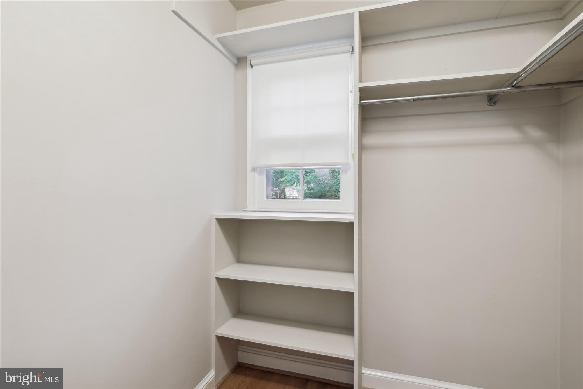 THE WRENS - Residential