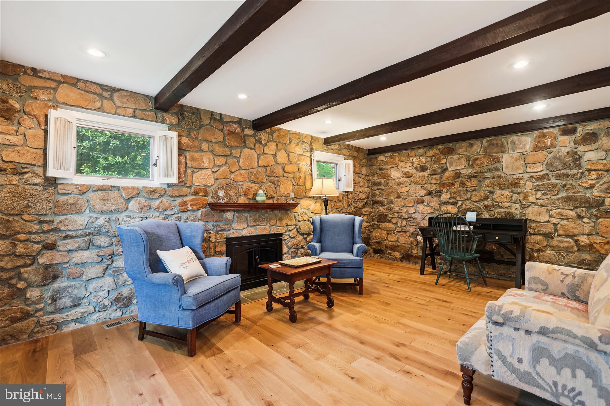 THE WRENS - Residential