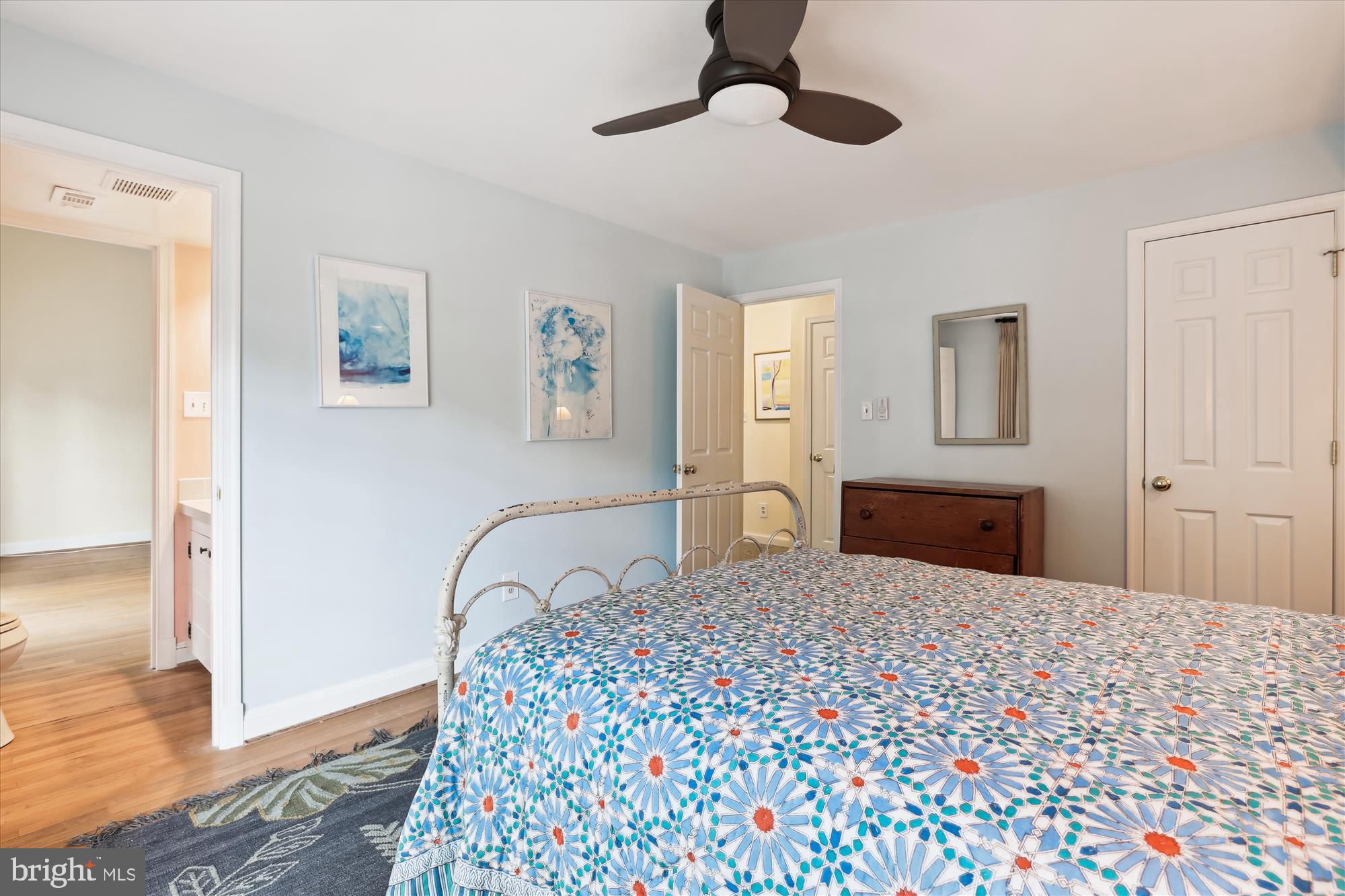 THE WRENS - Residential