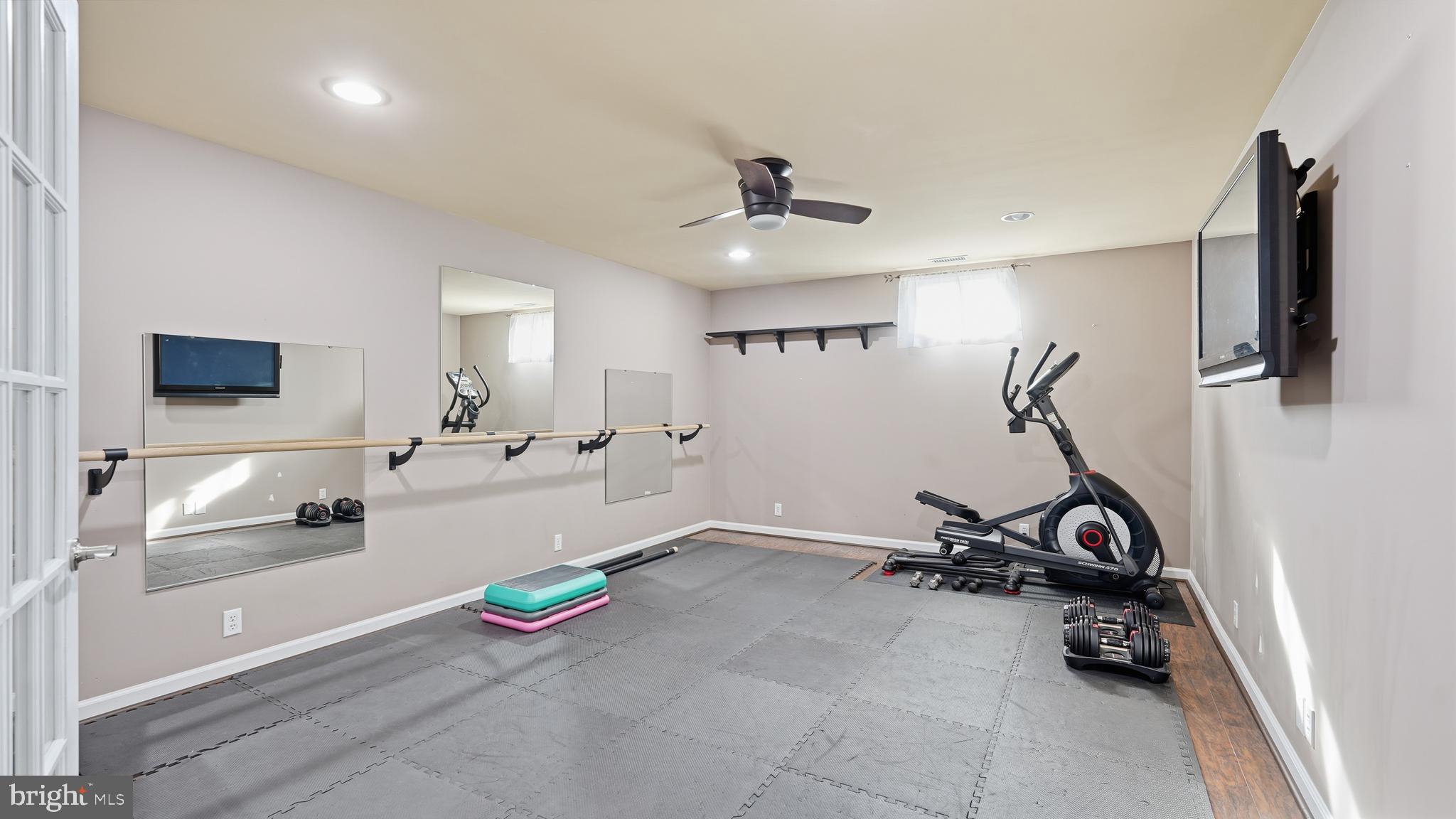 ELLIS MILL ESTATES - Residential