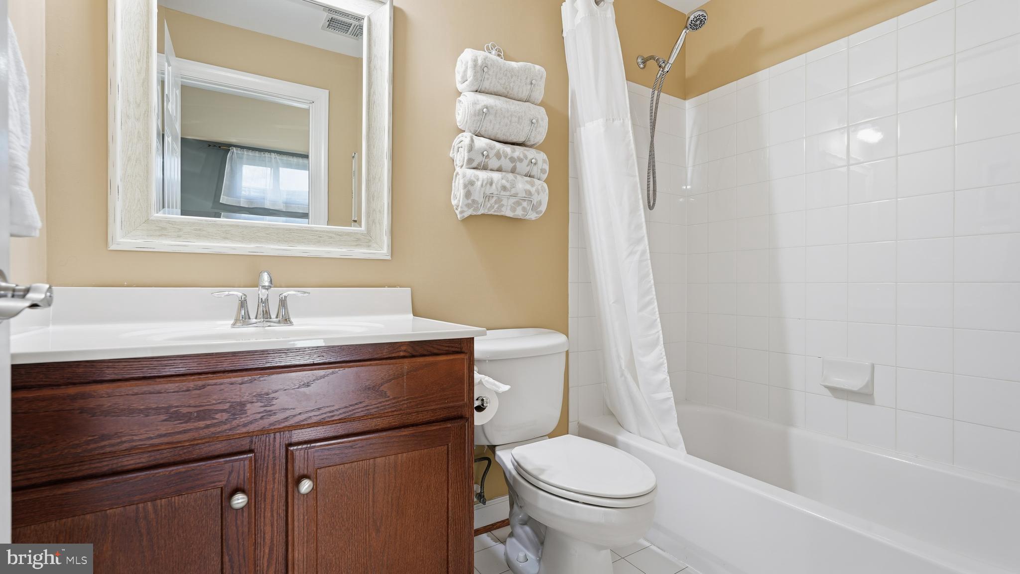 ELLIS MILL ESTATES - Residential