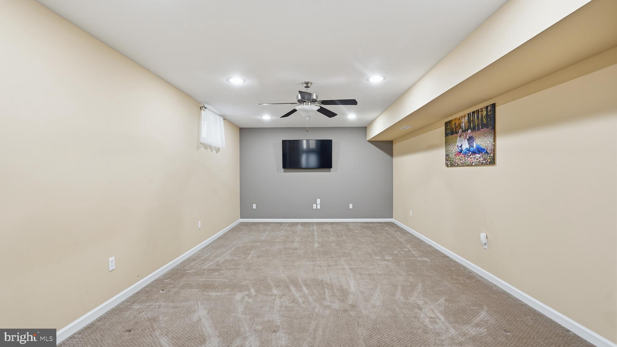 ELLIS MILL ESTATES - Residential