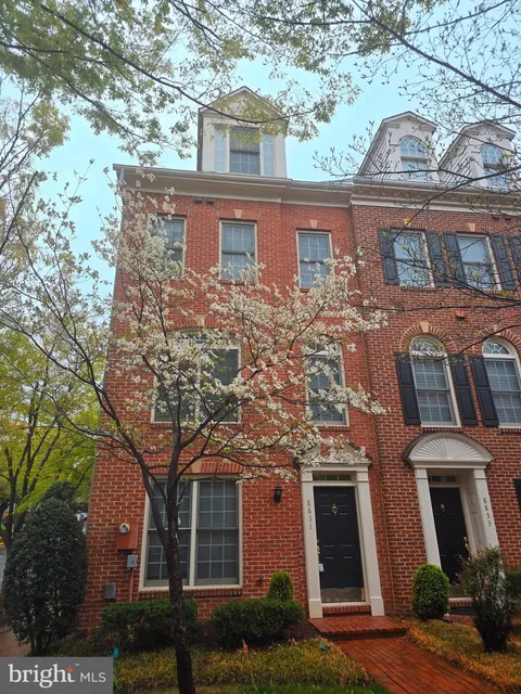 8831 Ashgrove House Lane, Vienna, VA MLS: VAFX2233226