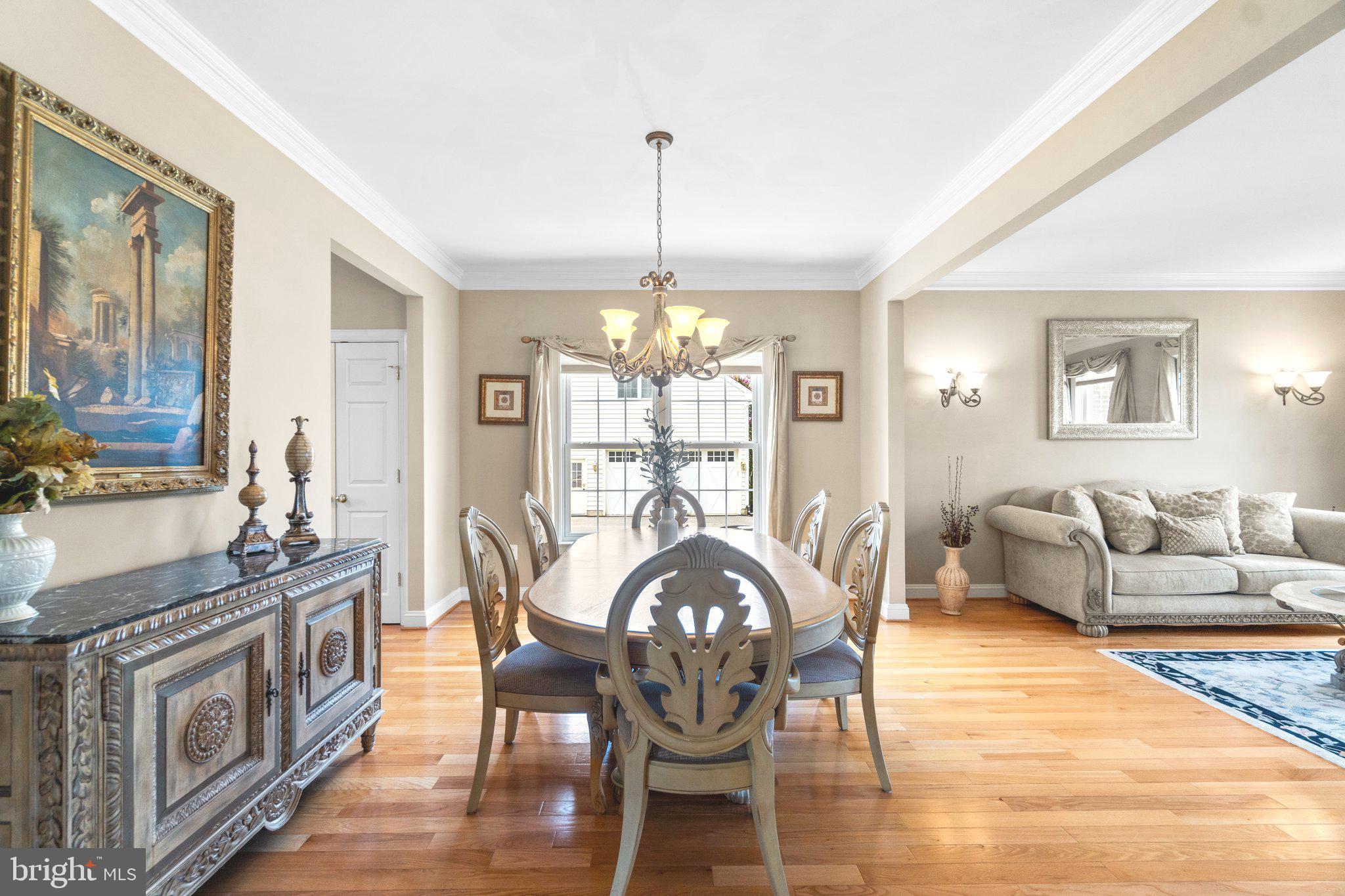 ROYAL OAKS - Residential