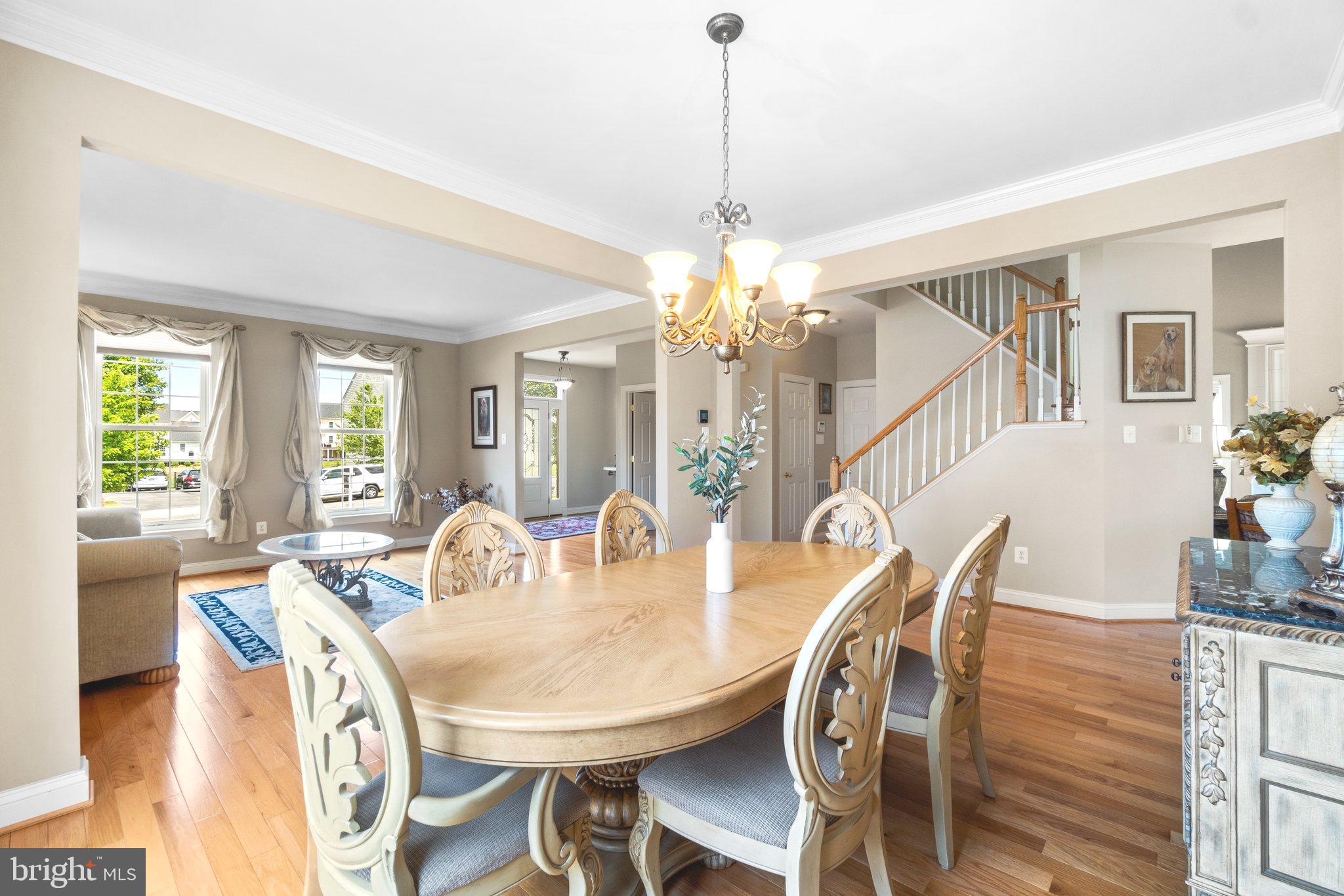 ROYAL OAKS - Residential